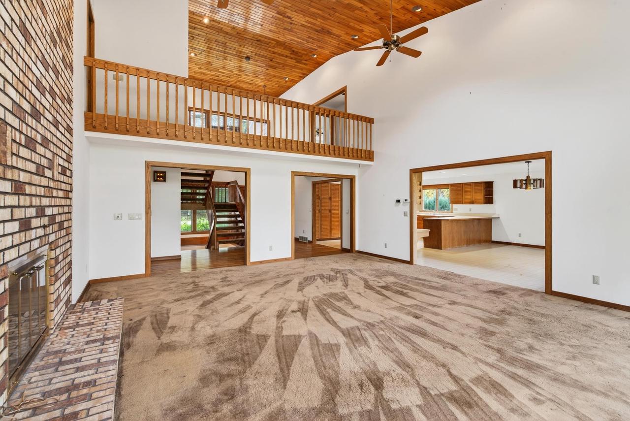 Oshkosh, Wisconsin, 54904, United States, 4 Bedrooms Bedrooms, ,3 BathroomsBathrooms,Residential,For Sale,1978045