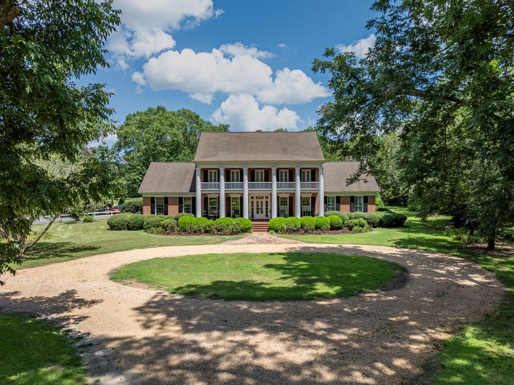 Leslie, Georgia, 31764, United States, 5 Bedrooms Bedrooms, ,4 BathroomsBathrooms,Residential,For Sale,1944897