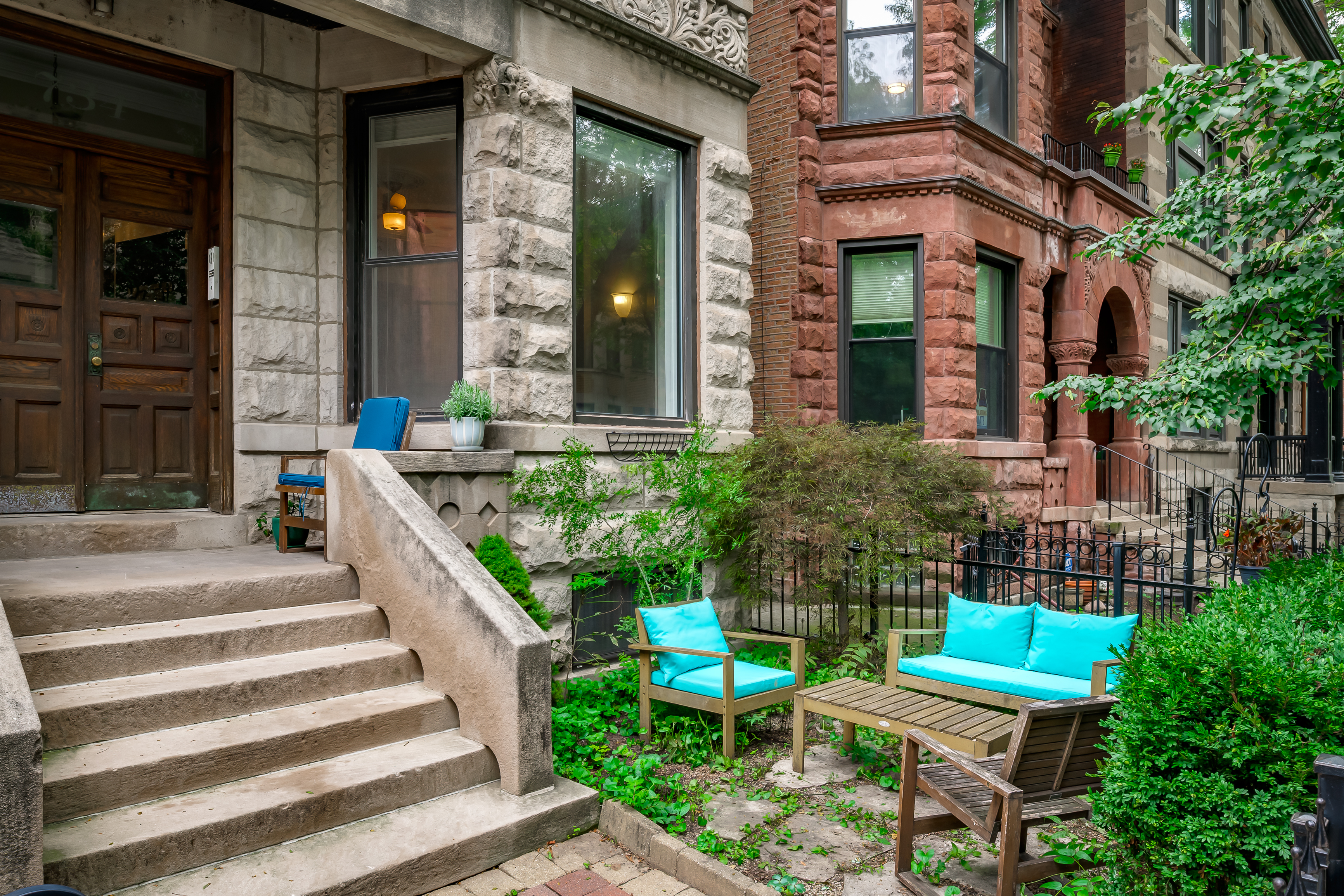  Beautiful Duplex Down, Three Bedroom Condo in a Historic East Lakeview Greystone - 物件實景