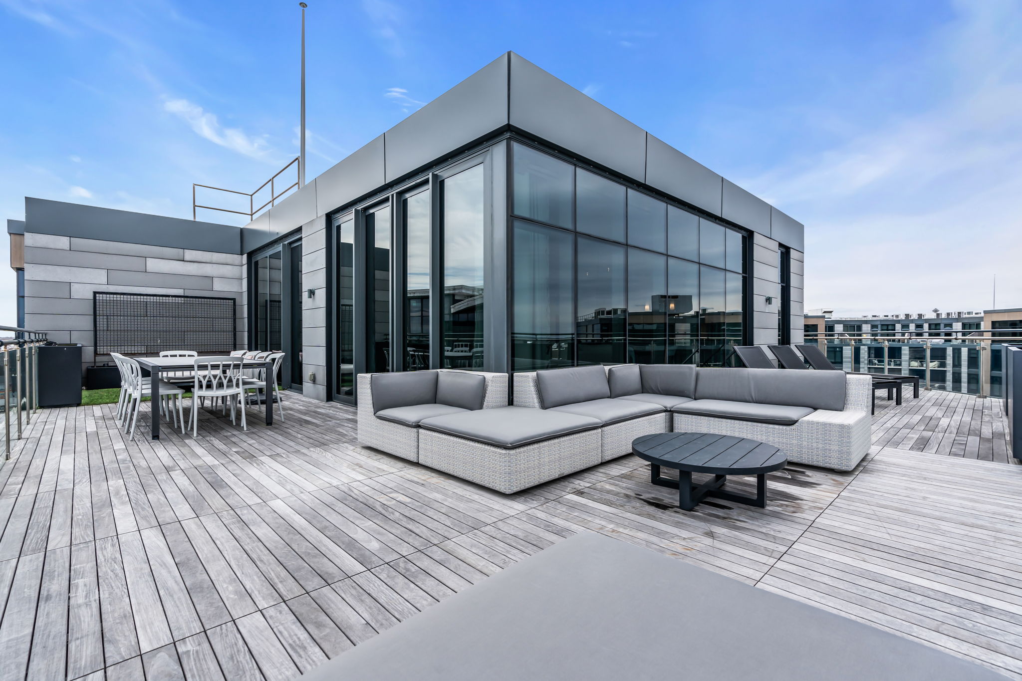  Lofts at Pier Village - 物件實景