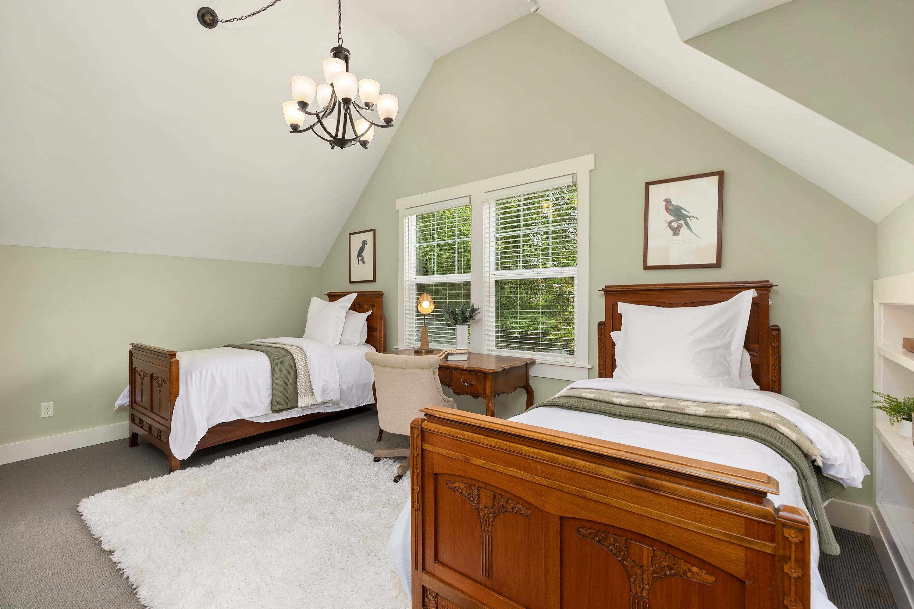  15122 & 15128 NE Anna Vera Lane, Bainbridge Island, WA 98110 - 物件實景