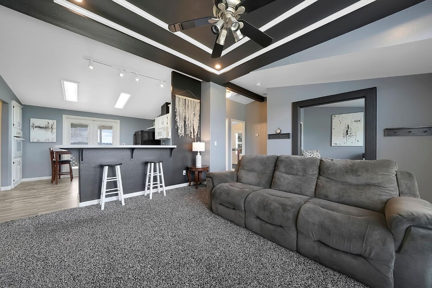 Valley Springs, California, 95252, United States, 5 Bedrooms Bedrooms, ,4 BathroomsBathrooms,Residential,For Sale,1724750