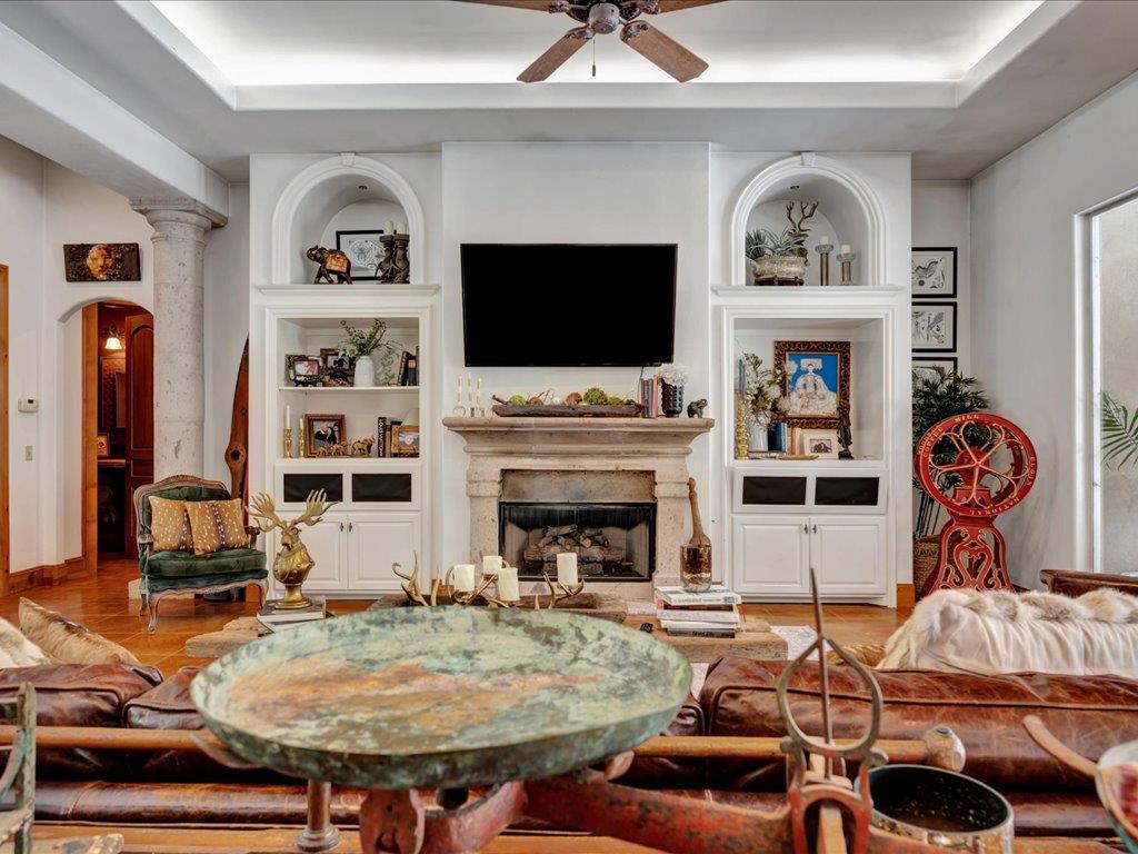 Lufkin, Texas, 75901, United States, 4 Bedrooms Bedrooms, ,5 BathroomsBathrooms,Residential,For Sale,1979665