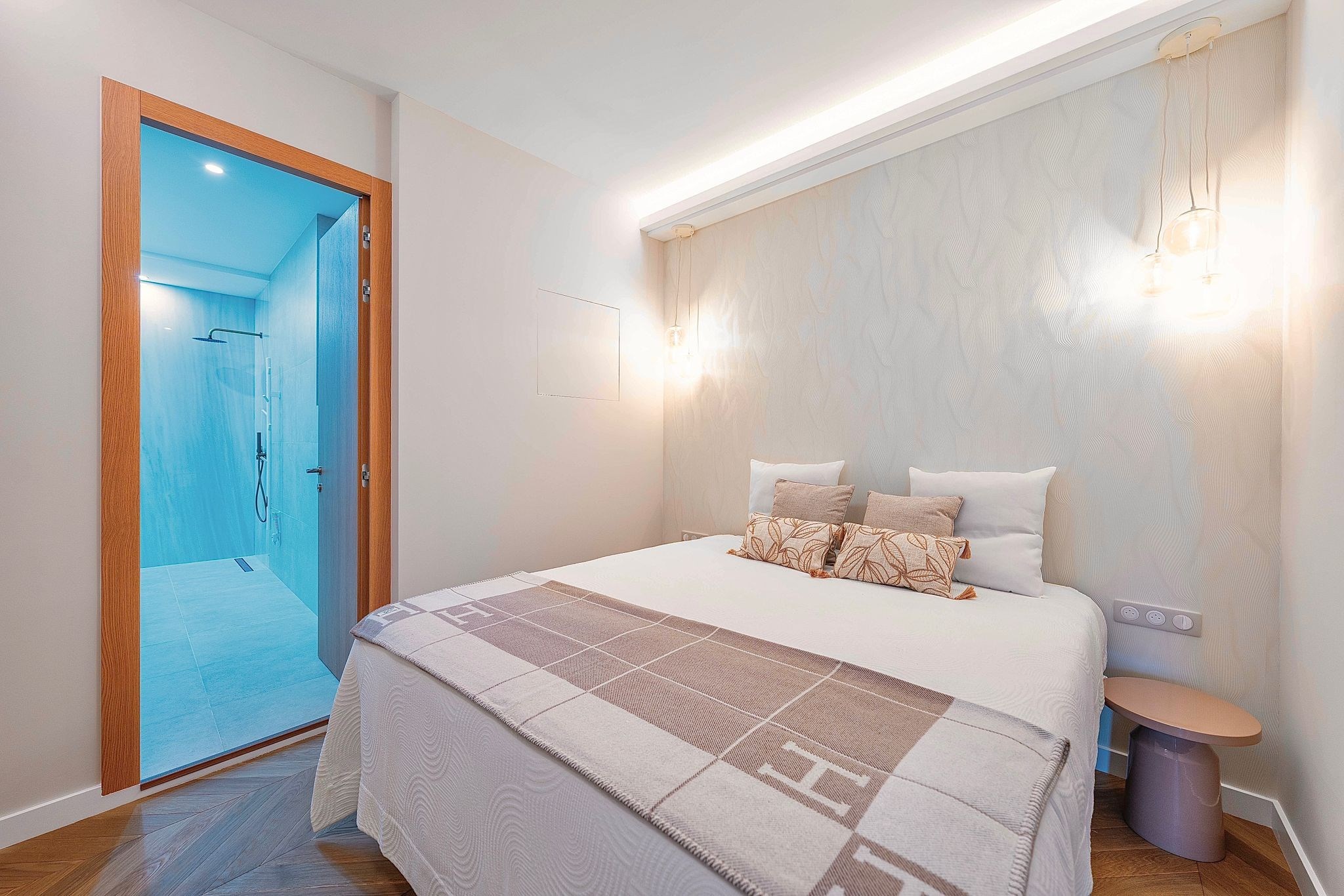  Renovated apartment with terrace and sea glimpse for sale, Cannes Croisette Por… - 物件實景