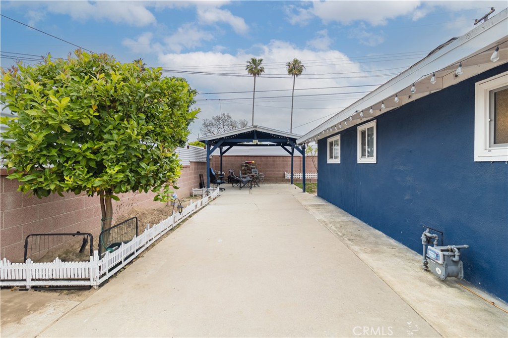 Whittier, California, 90601, United States, 3 Bedrooms Bedrooms, ,2 BathroomsBathrooms,Residential,For Sale,1930022