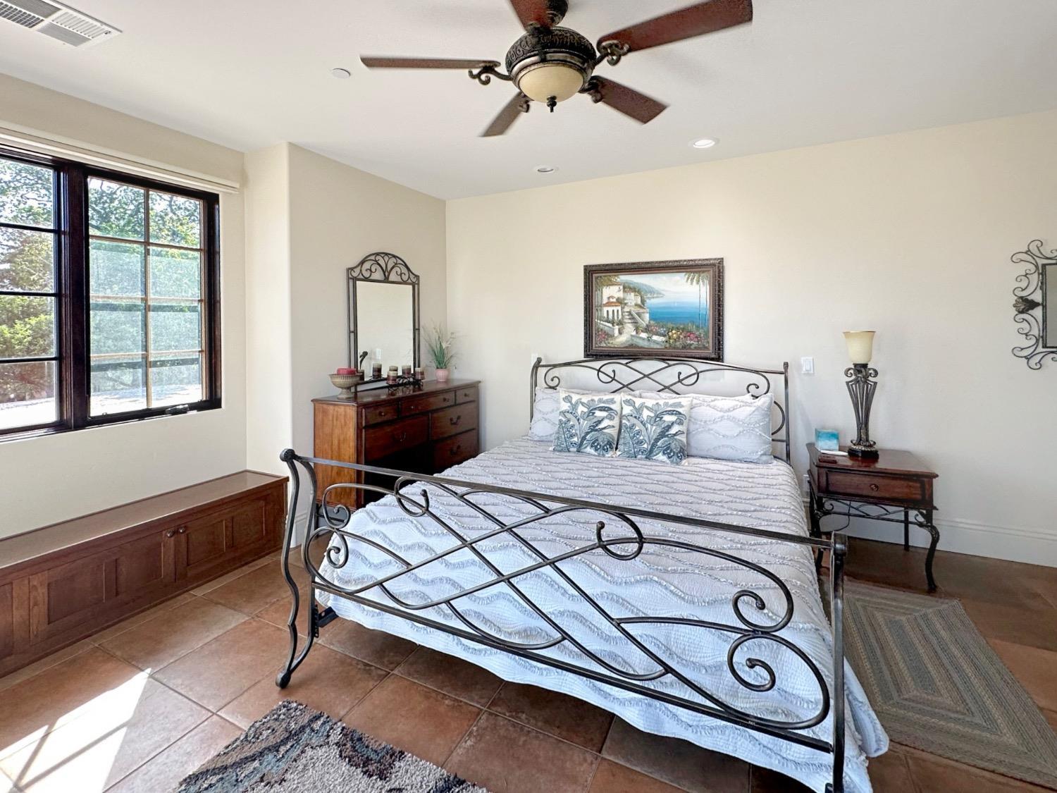 Grass Valley, California, 95949, United States, 4 Bedrooms Bedrooms, ,5 BathroomsBathrooms,Residential,For Sale,1974160