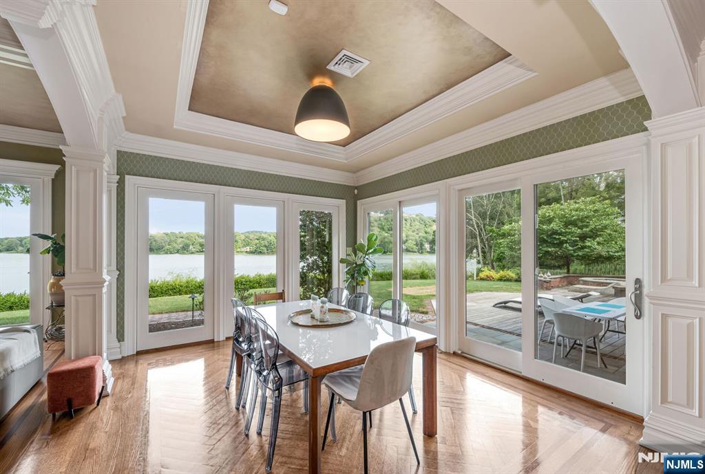 Franklin Lakes, New Jersey, 07417, United States, 6 Bedrooms Bedrooms, ,7 BathroomsBathrooms,Residential,For Sale,1903757