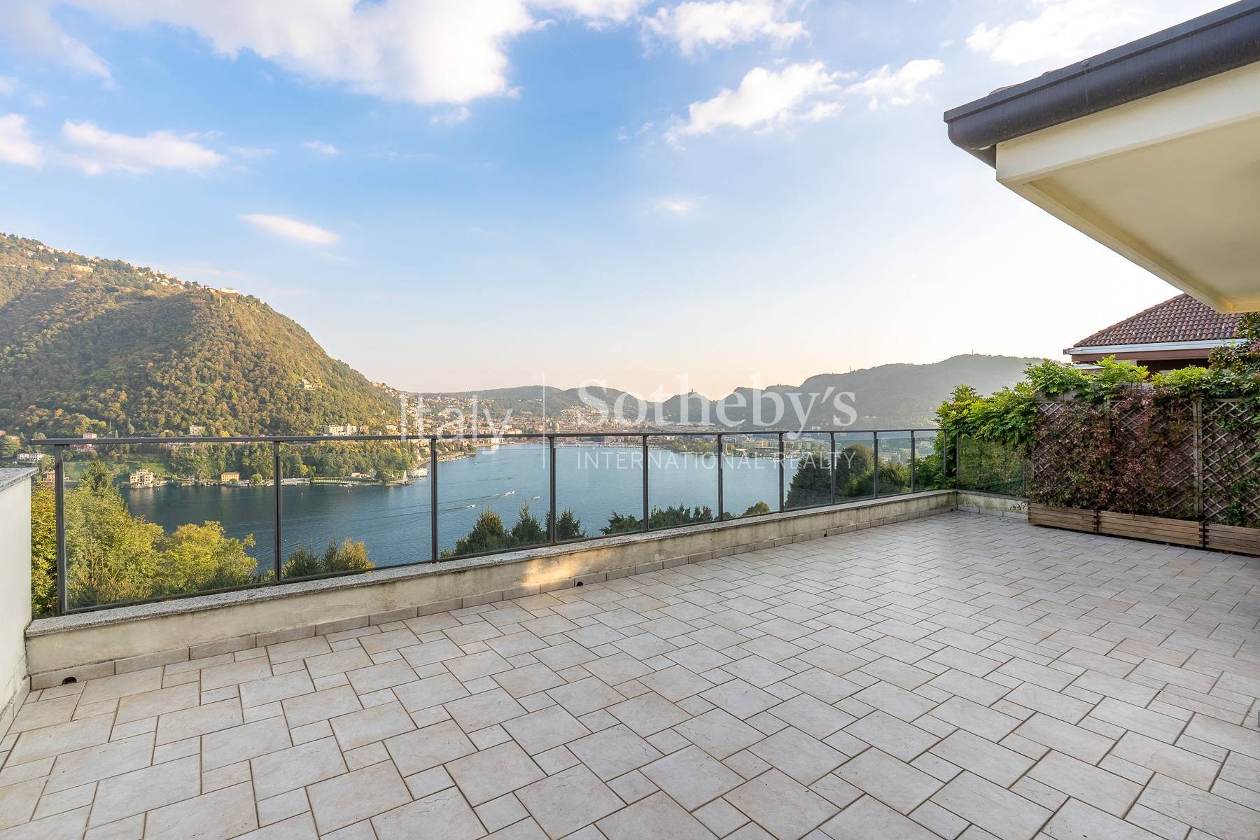  Prestigious modern villa with lake view - 物件實景