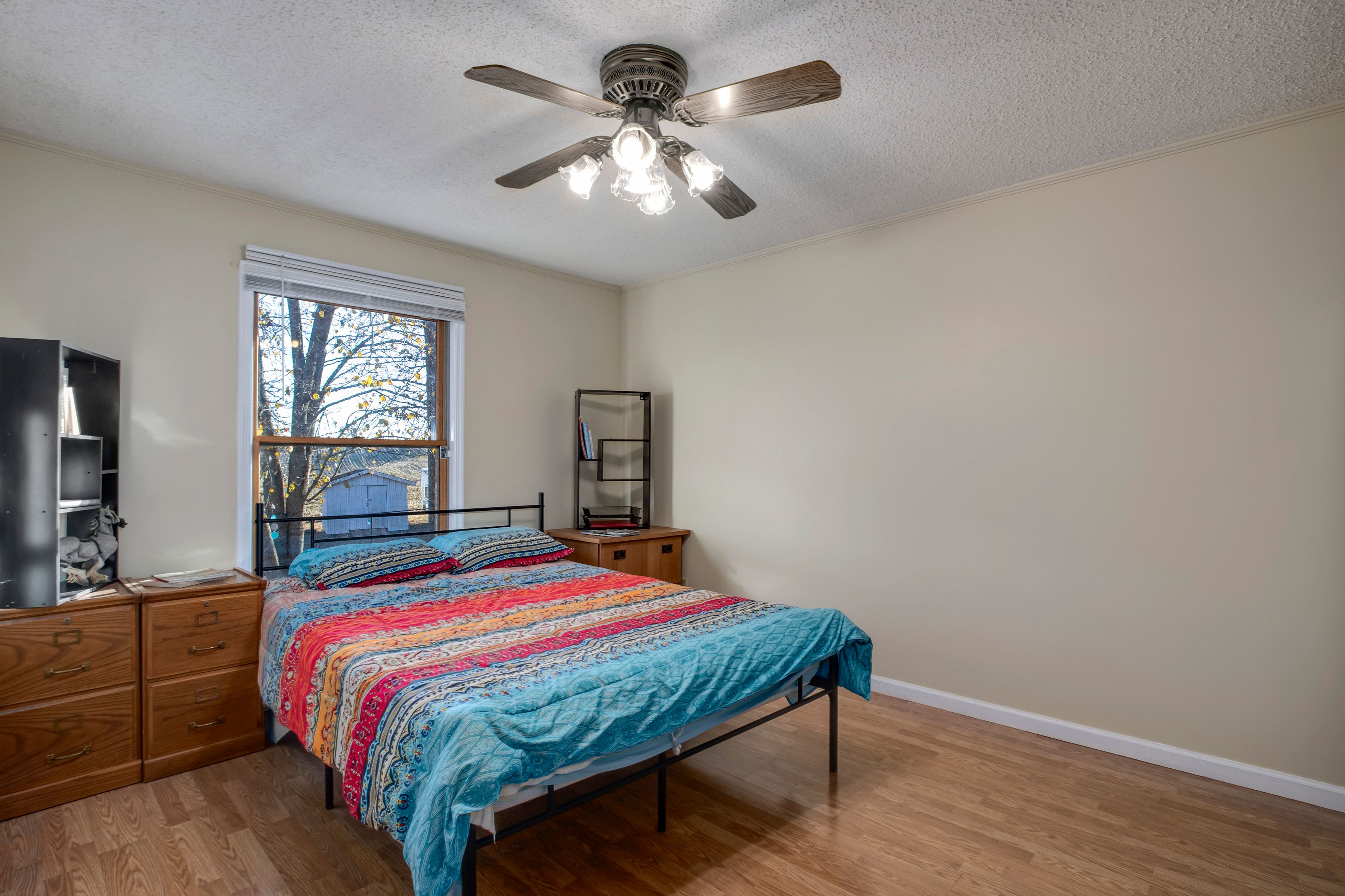 Loudon, Tennessee, 37774, United States, 3 Bedrooms Bedrooms, ,3 BathroomsBathrooms,Residential,For Sale,2011401