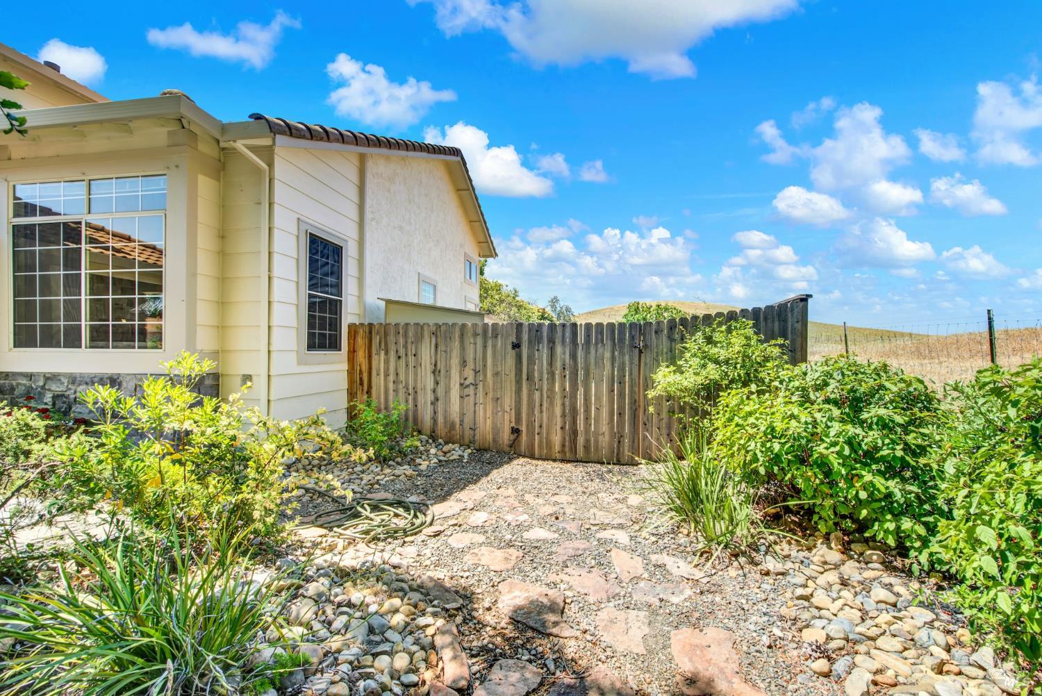 Fairfield, California, 94534, United States, 4 Bedrooms Bedrooms, ,3 BathroomsBathrooms,Residential,For Sale,1827748