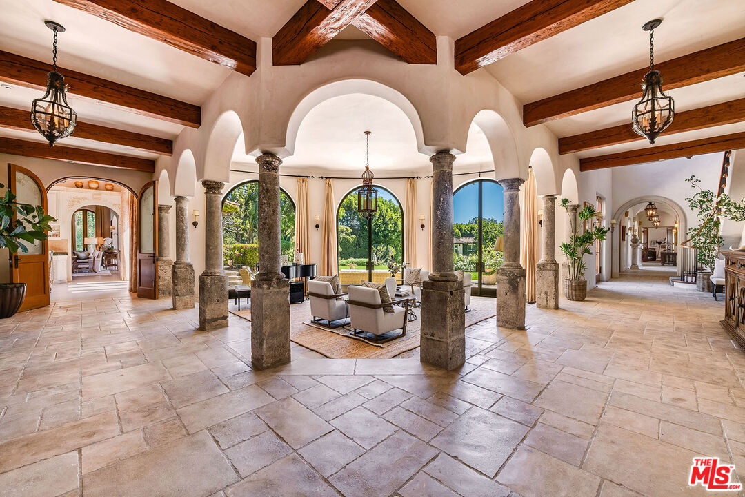 Pacific Palisades, California, 90272, United States, 8 Bedrooms Bedrooms, ,12 BathroomsBathrooms,Residential,For Sale,1949895
