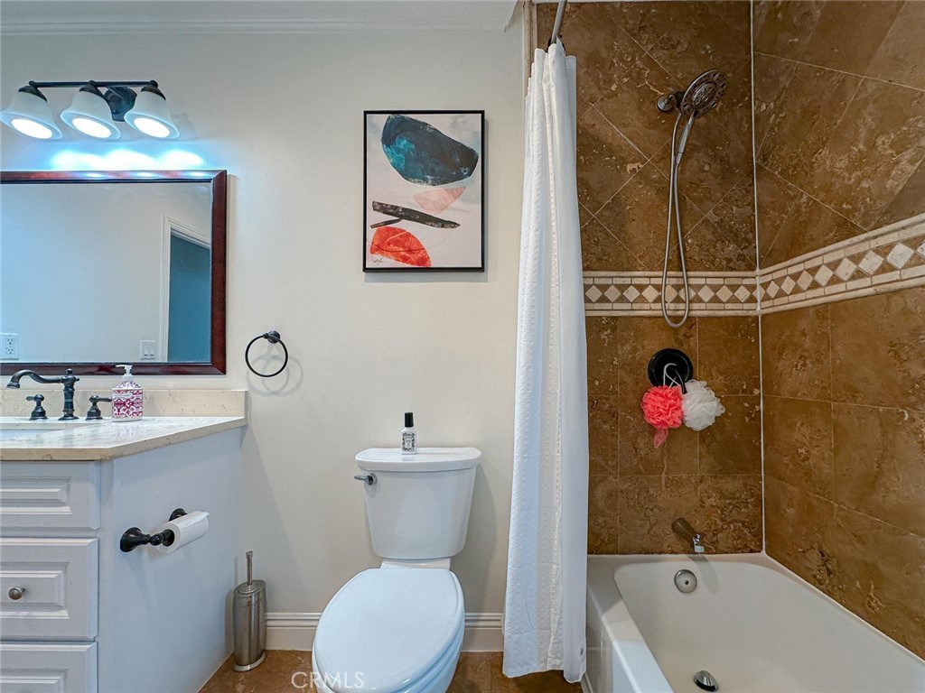 Los Angeles, California, 90043, United States, 3 Bedrooms Bedrooms, ,2 BathroomsBathrooms,Residential,For Sale,1981905