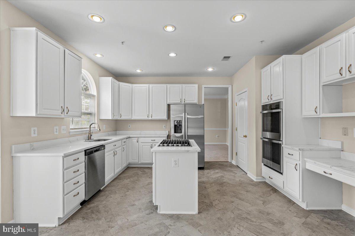 Bowie, Maryland, 20716, United States, 4 Bedrooms Bedrooms, ,3 BathroomsBathrooms,Residential,For Sale,2005275