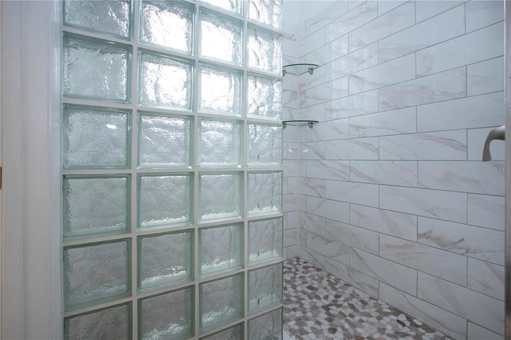 Ellenton, Florida, 34222, United States, 4 Bedrooms Bedrooms, ,3 BathroomsBathrooms,Residential,For Sale,1988008