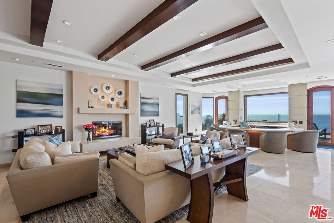 Malibu, California, 90265, United States, 3 Bedrooms Bedrooms, ,4 BathroomsBathrooms,Residential,For Sale,1855948