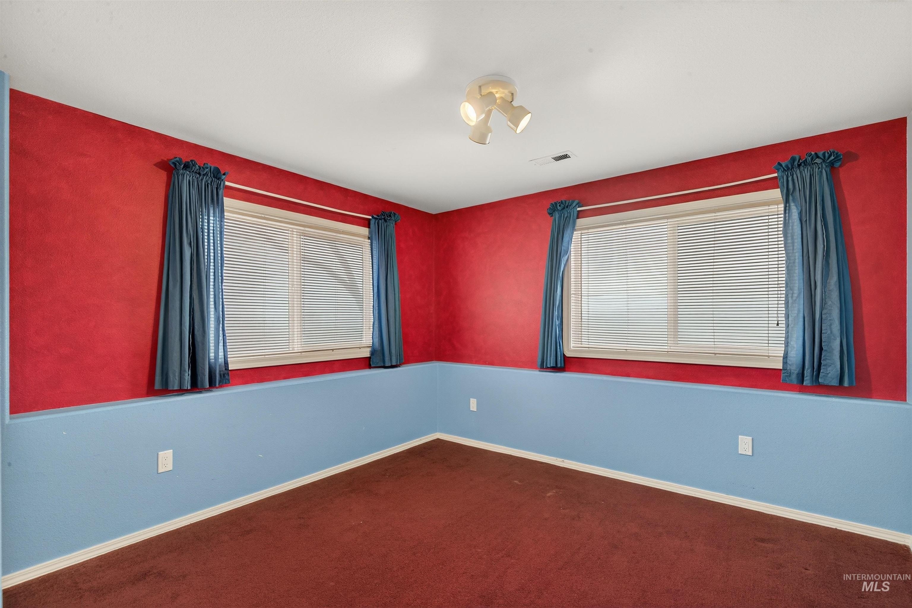 Clarkston, Washington, 99403, United States, 6 Bedrooms Bedrooms, ,3 BathroomsBathrooms,Residential,For Sale,2005676