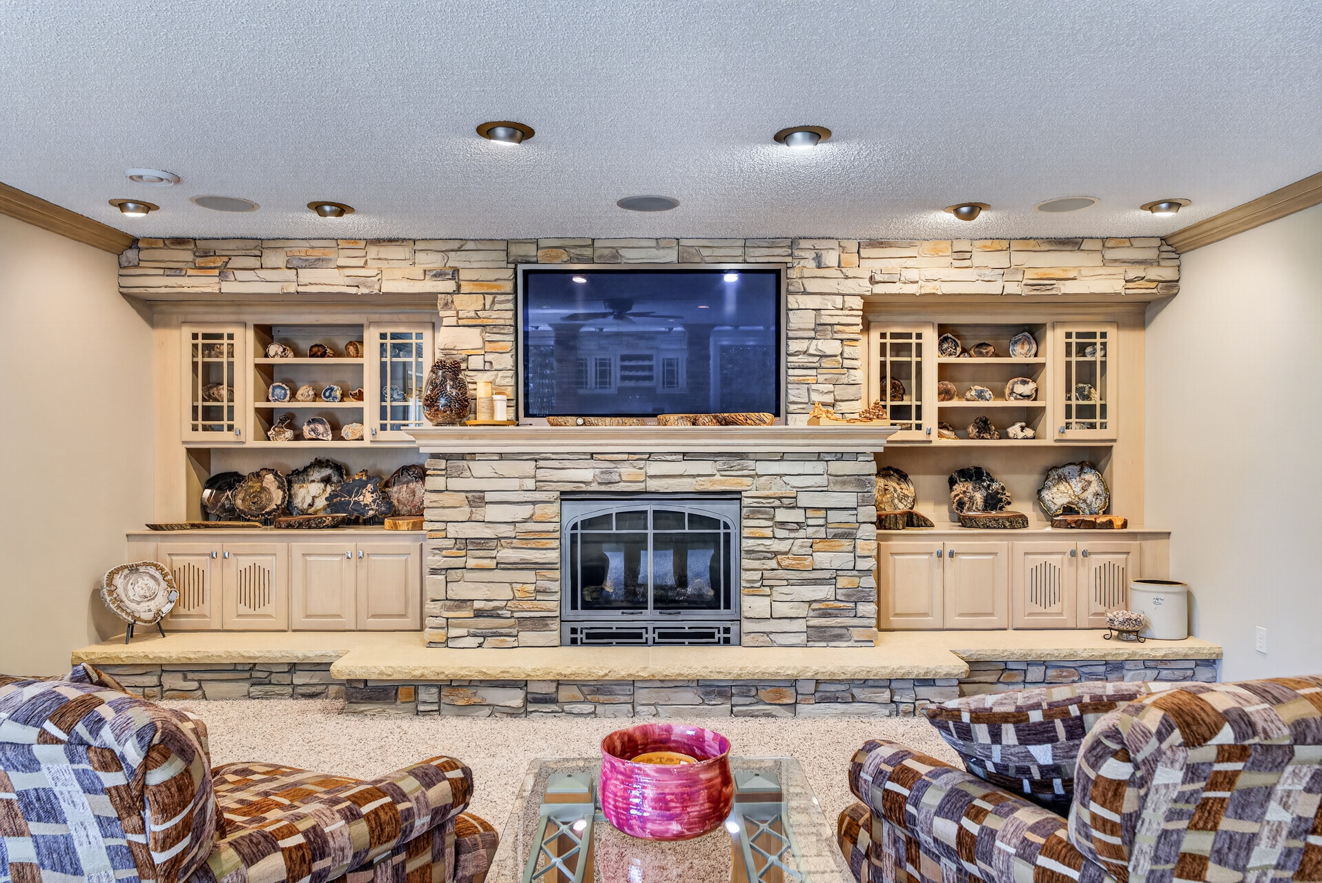  Elegant Fox Ridge Retreat with Exceptional Entertaining Spaces - 物件實景