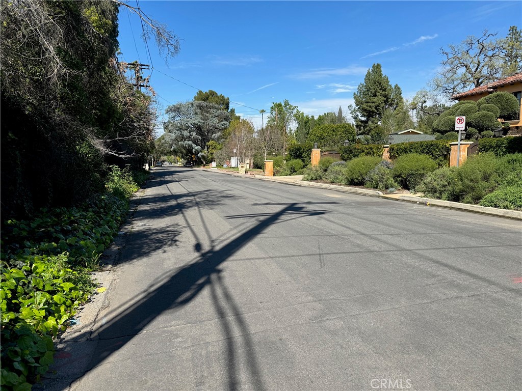Encino, California, 91316, United States, ,Land,For Sale,1997004