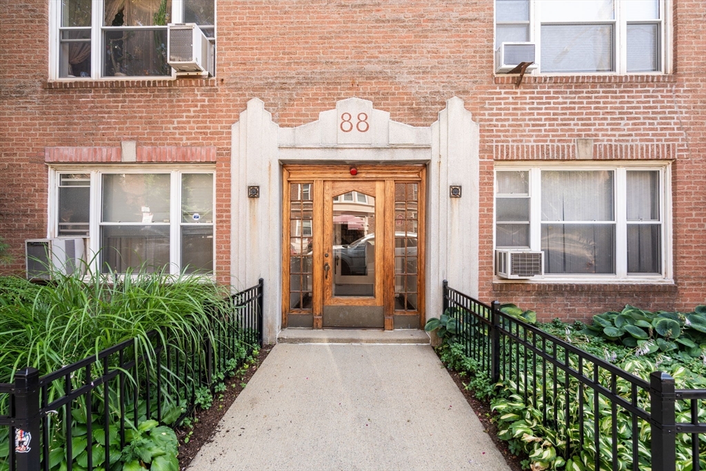 Boston, Massachusetts, 02135, United States, 2 Bedrooms Bedrooms, ,1 BathroomBathrooms,Residential,For Sale,1907550