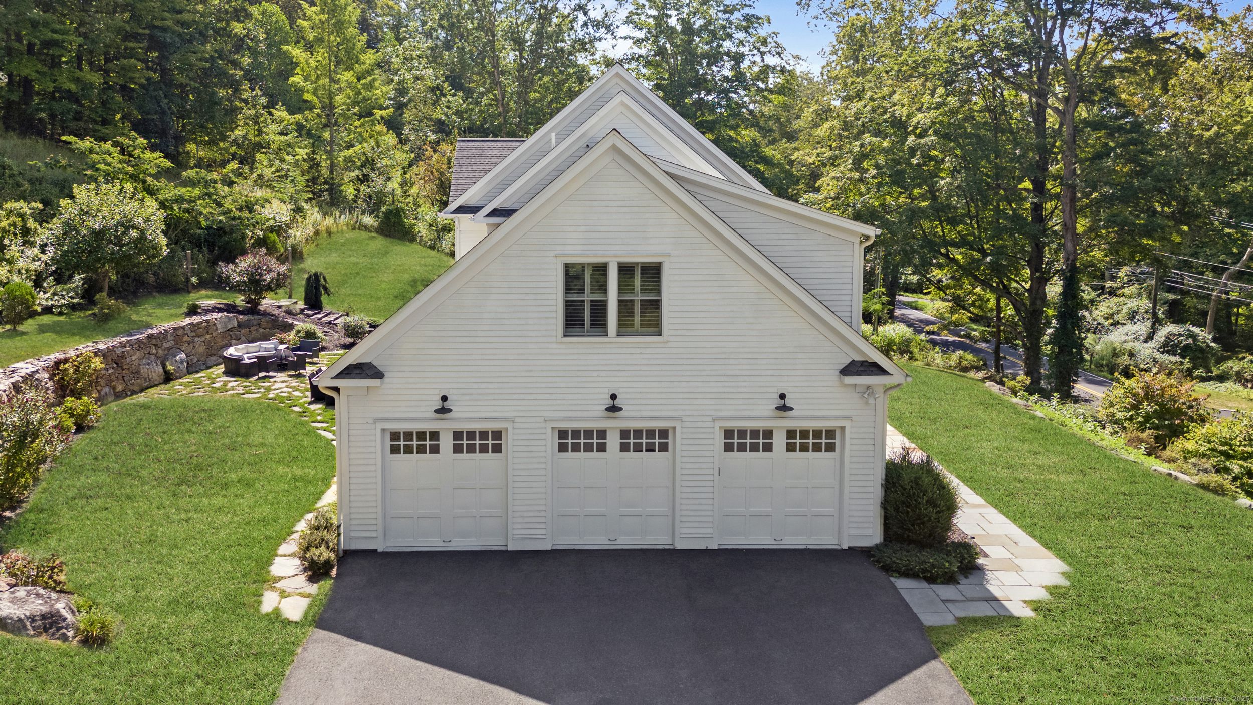 Weston, Connecticut, 06883, United States, 5 Bedrooms Bedrooms, ,5 BathroomsBathrooms,Residential,For Sale,1938850