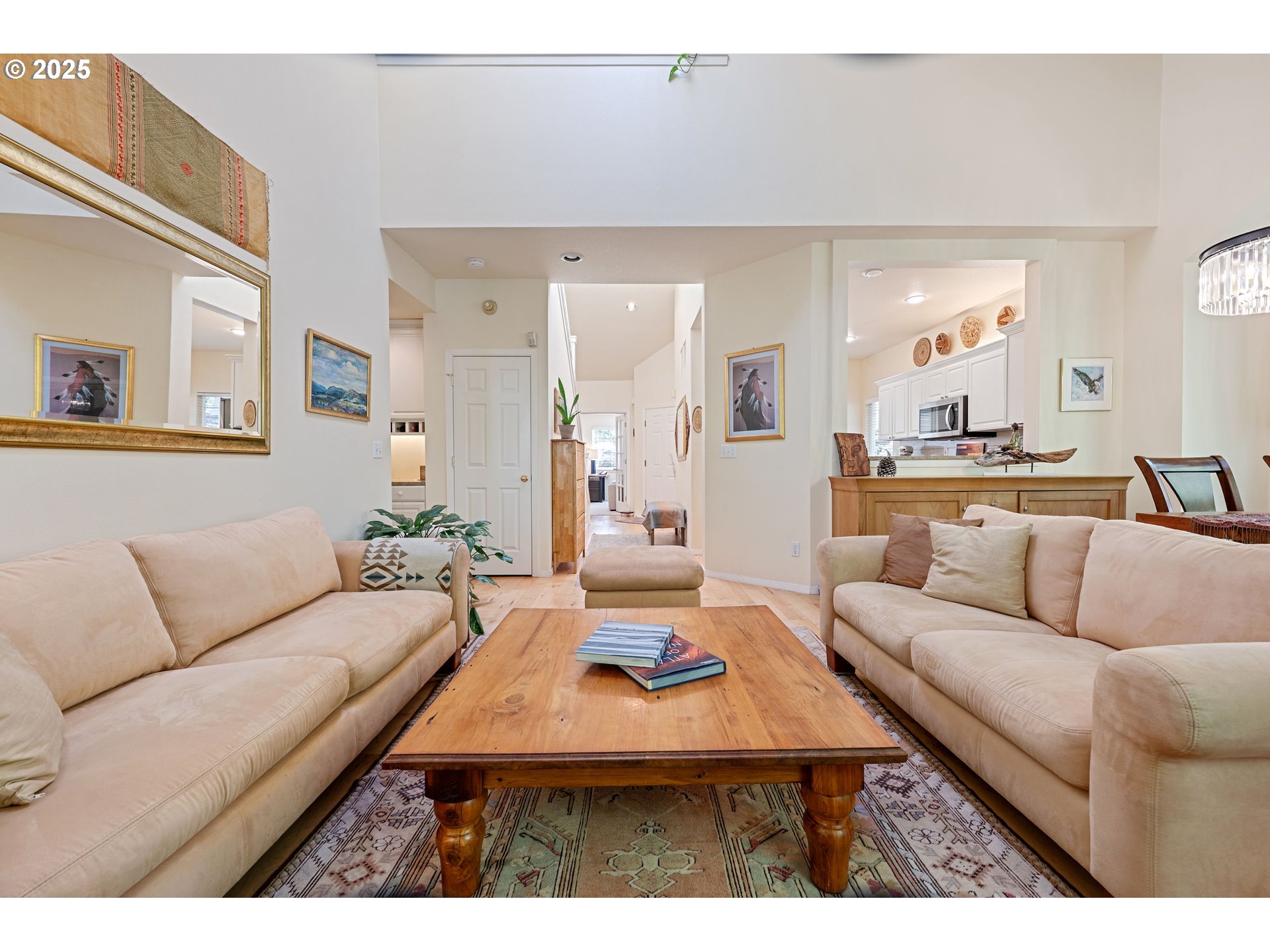 Portland, Oregon, 97229, United States, 2 Bedrooms Bedrooms, ,2 BathroomsBathrooms,Residential,For Sale,1925934