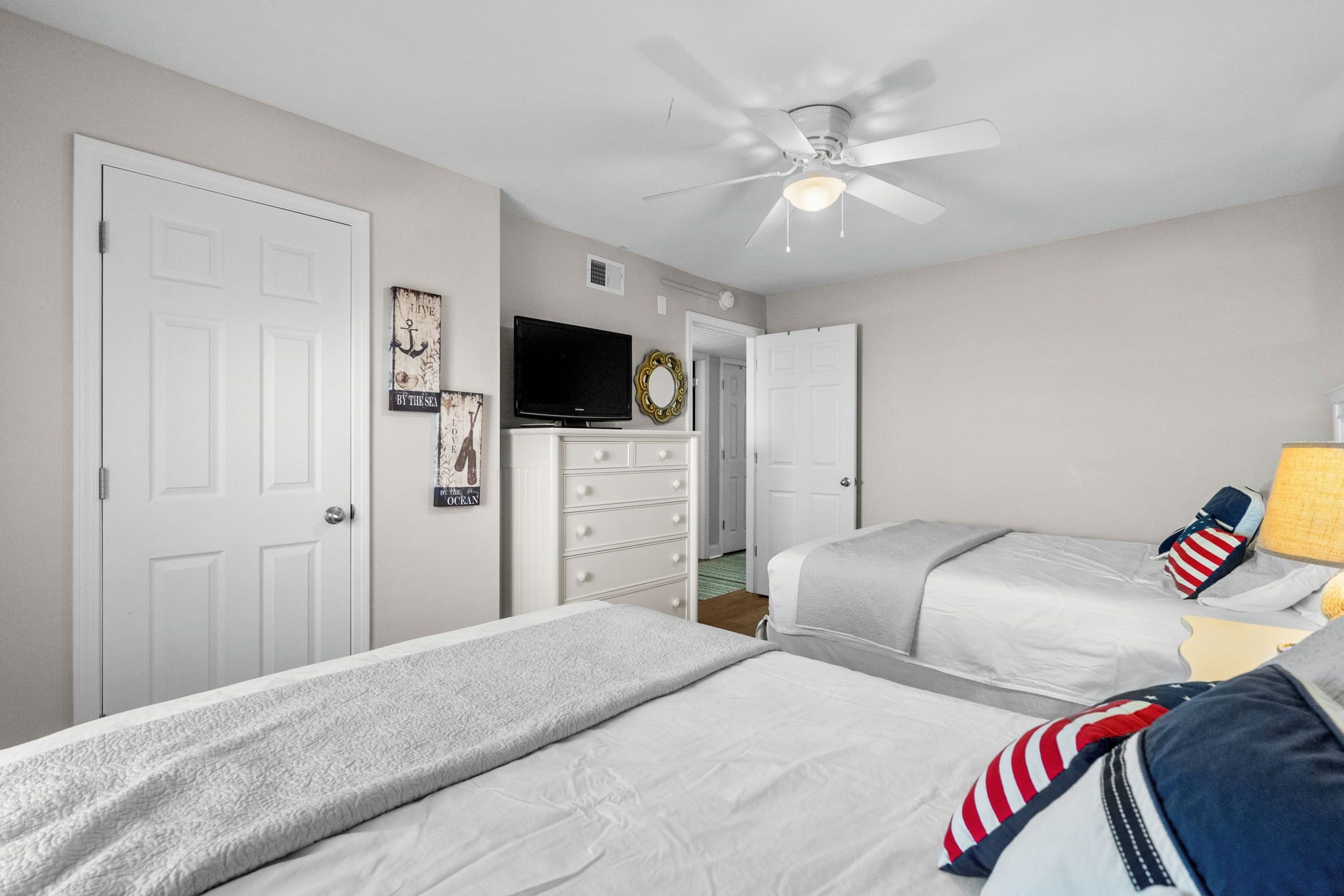 North Myrtle Beach, South Carolina, 29582, United States, 6 Bedrooms Bedrooms, ,3 BathroomsBathrooms,Residential,For Sale,1994221