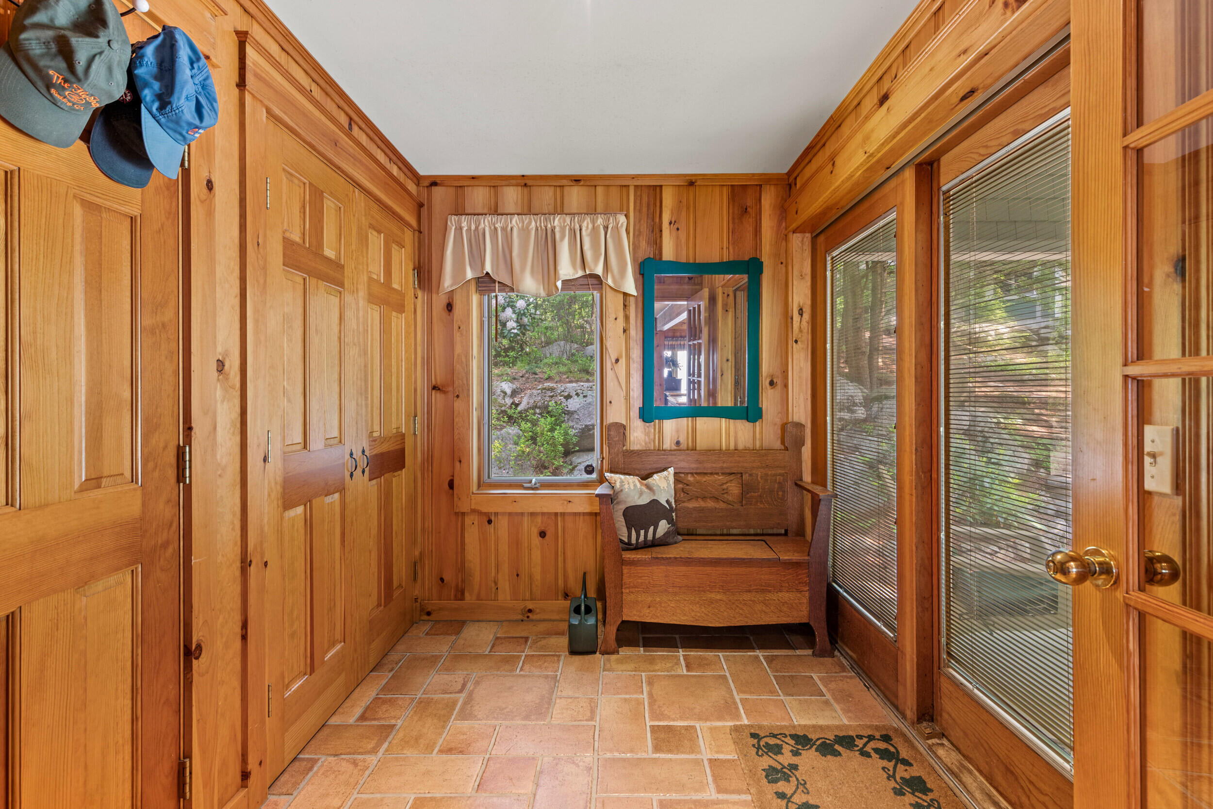 Raymond, Maine, 04071, United States, 4 Bedrooms Bedrooms, ,3 BathroomsBathrooms,Residential,For Sale,1974658