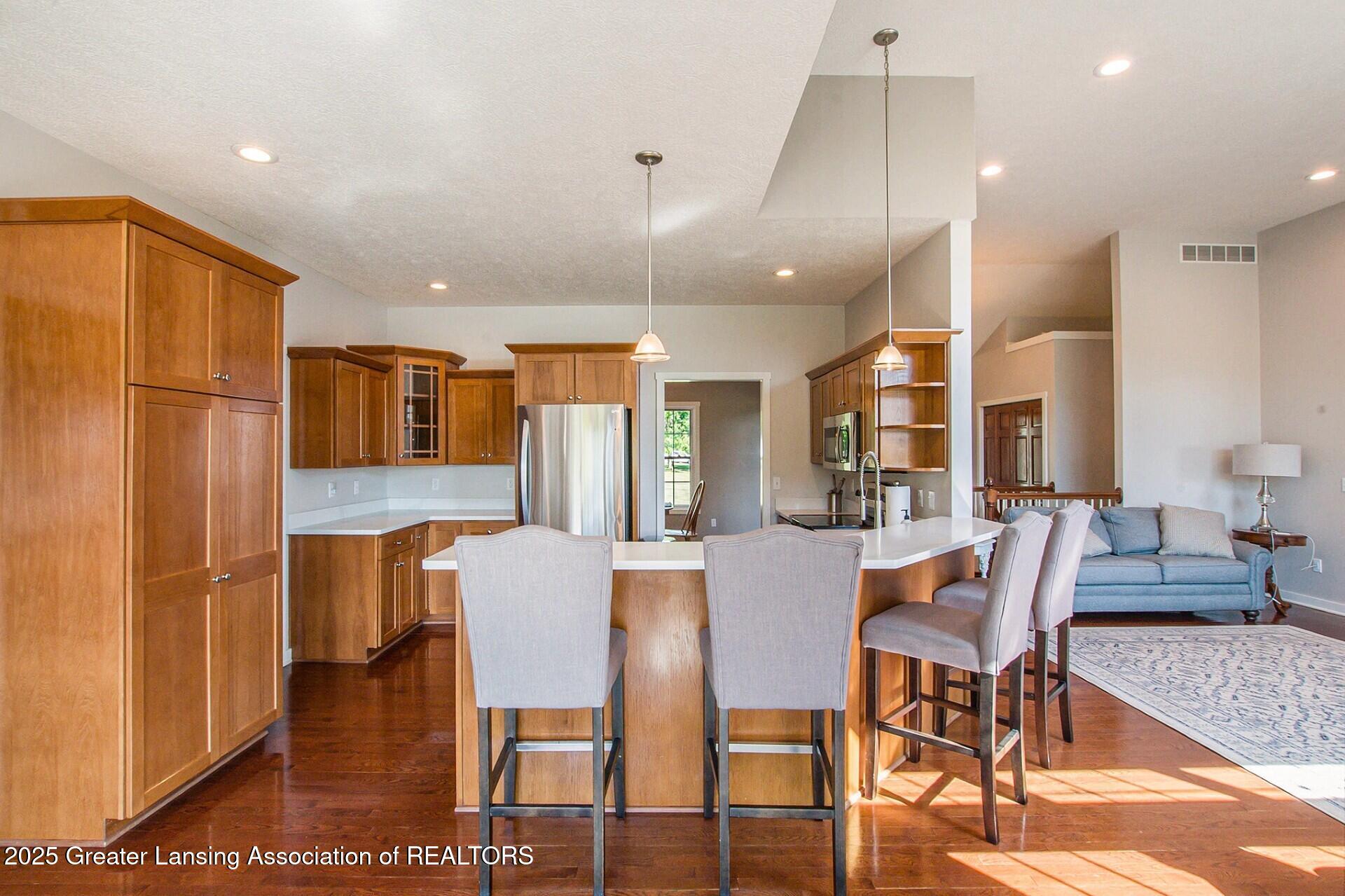Eaton Rapids, Michigan, 48827, United States, 5 Bedrooms Bedrooms, ,3 BathroomsBathrooms,Residential,For Sale,1934713