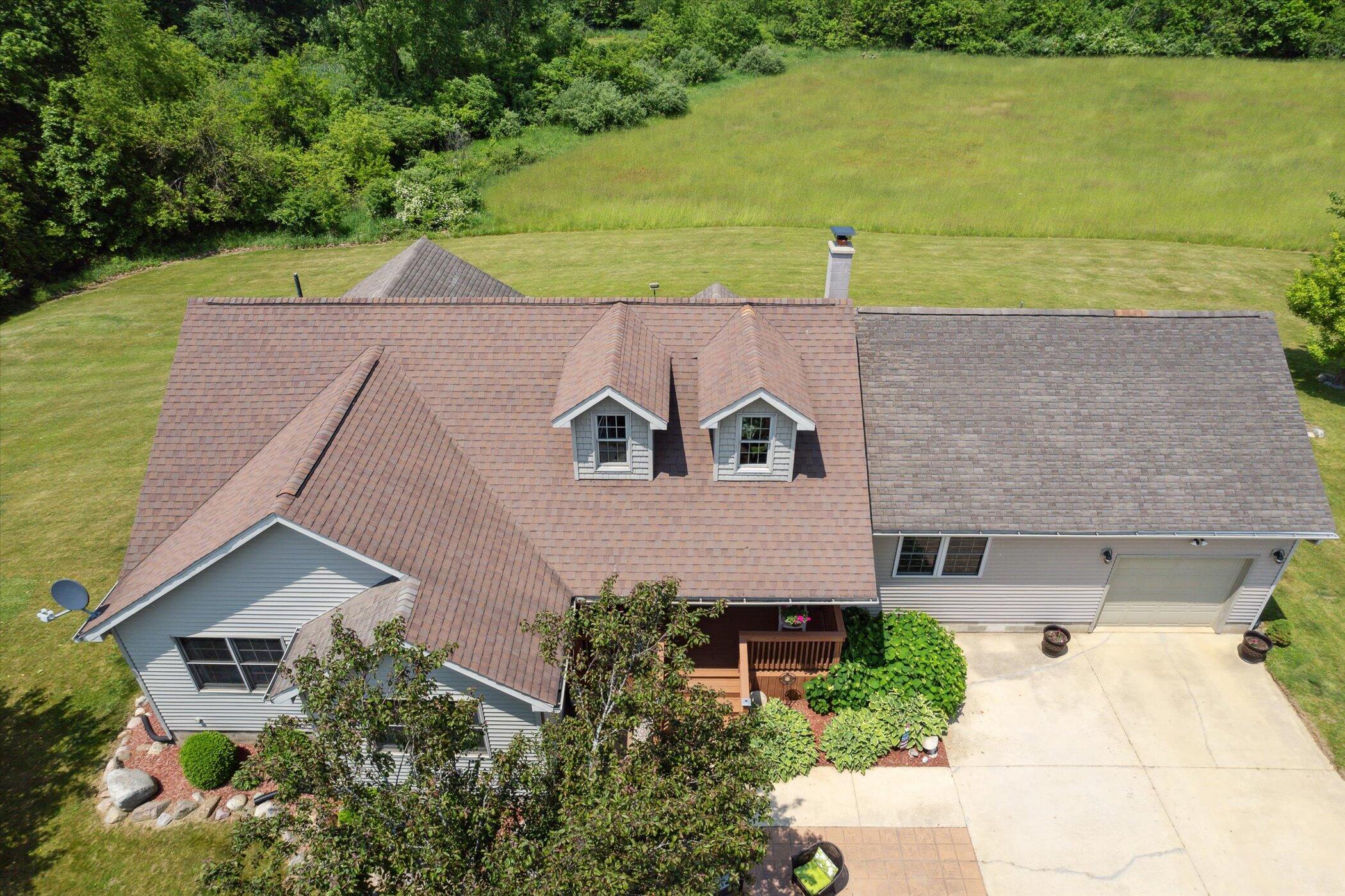 Hillsdale, Michigan, 49242, United States, 6 Bedrooms Bedrooms, ,4 BathroomsBathrooms,Residential,For Sale,1931789