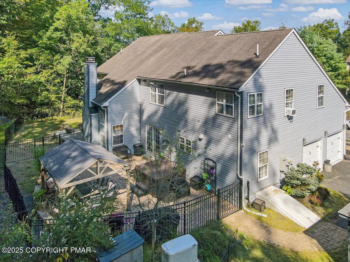 East Stroudsburg, Pennsylvania, 18302, United States, 5 Bedrooms Bedrooms, ,4 BathroomsBathrooms,Residential,For Sale,1980579