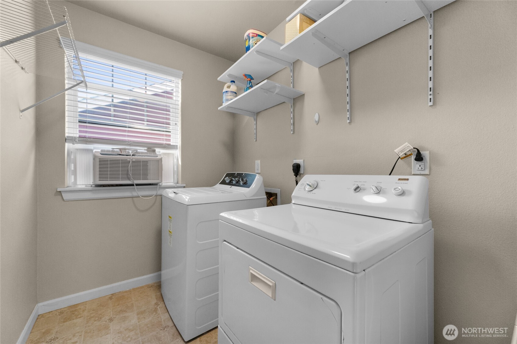 Auburn, Washington, 98092, United States, 4 Bedrooms Bedrooms, ,4 BathroomsBathrooms,Residential,For Sale,1977143