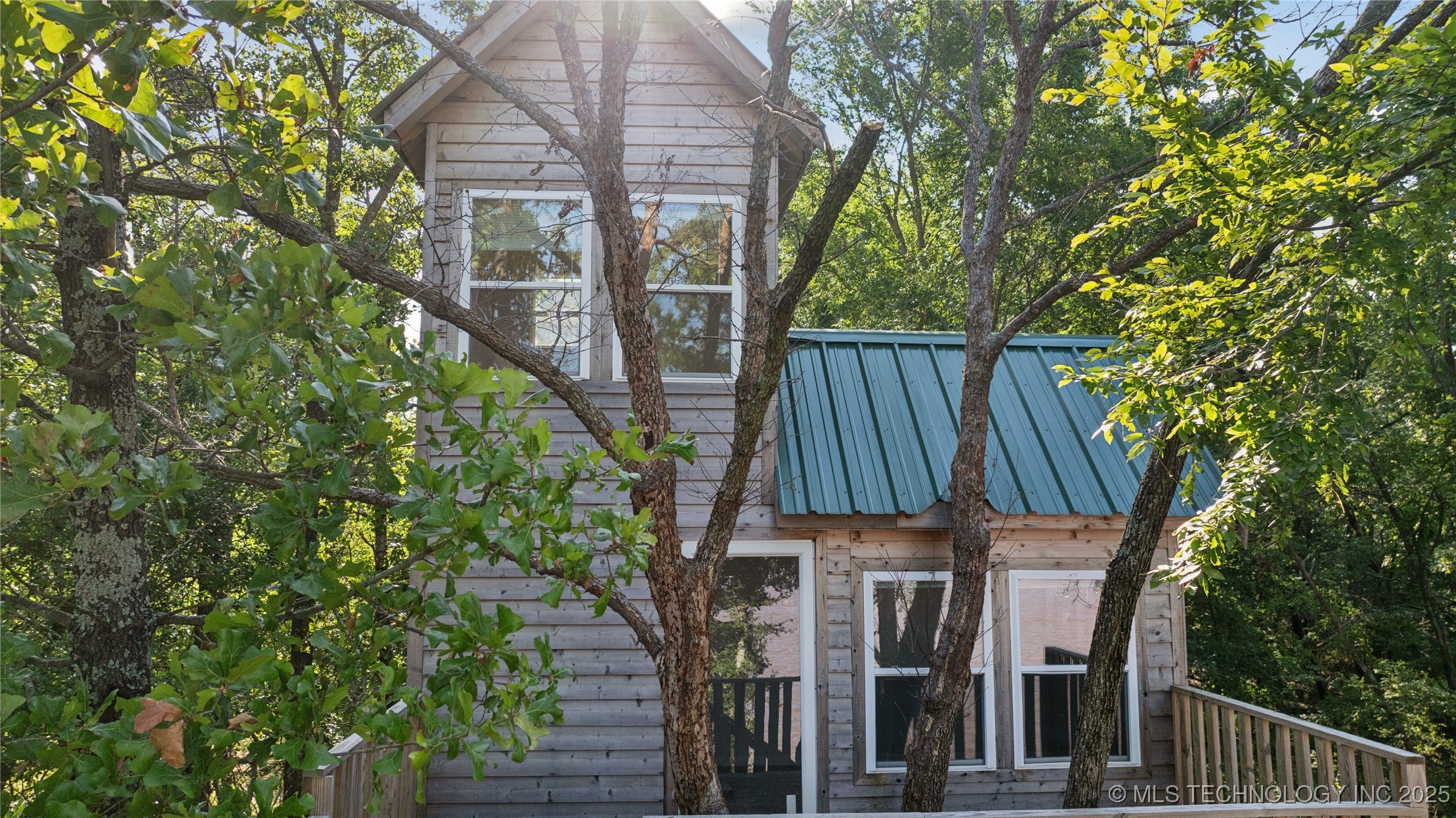Henryetta, Oklahoma, 74437, United States, 3 Bedrooms Bedrooms, ,2 BathroomsBathrooms,Residential,For Sale,1907675