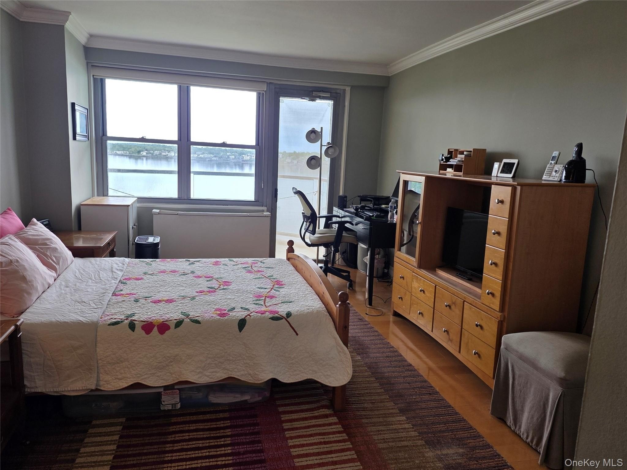 Bayside, New York, 11360, United States, 3 Bedrooms Bedrooms, ,2 BathroomsBathrooms,Residential,For Sale,2048050