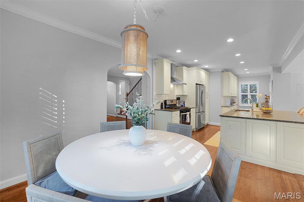 Warson Woods, Missouri, 63122, United States, 4 Bedrooms Bedrooms, ,3 BathroomsBathrooms,Residential,For Sale,1987966