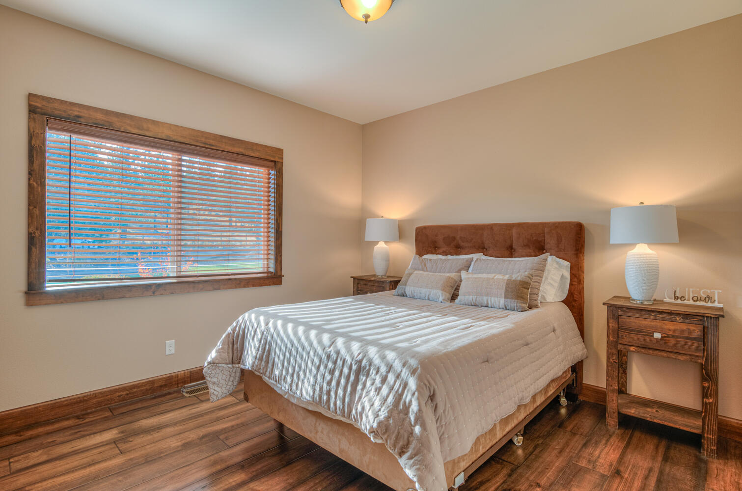 Bend, Oregon, 97703, United States, 3 Bedrooms Bedrooms, ,3 BathroomsBathrooms,Residential,For Sale,1984485