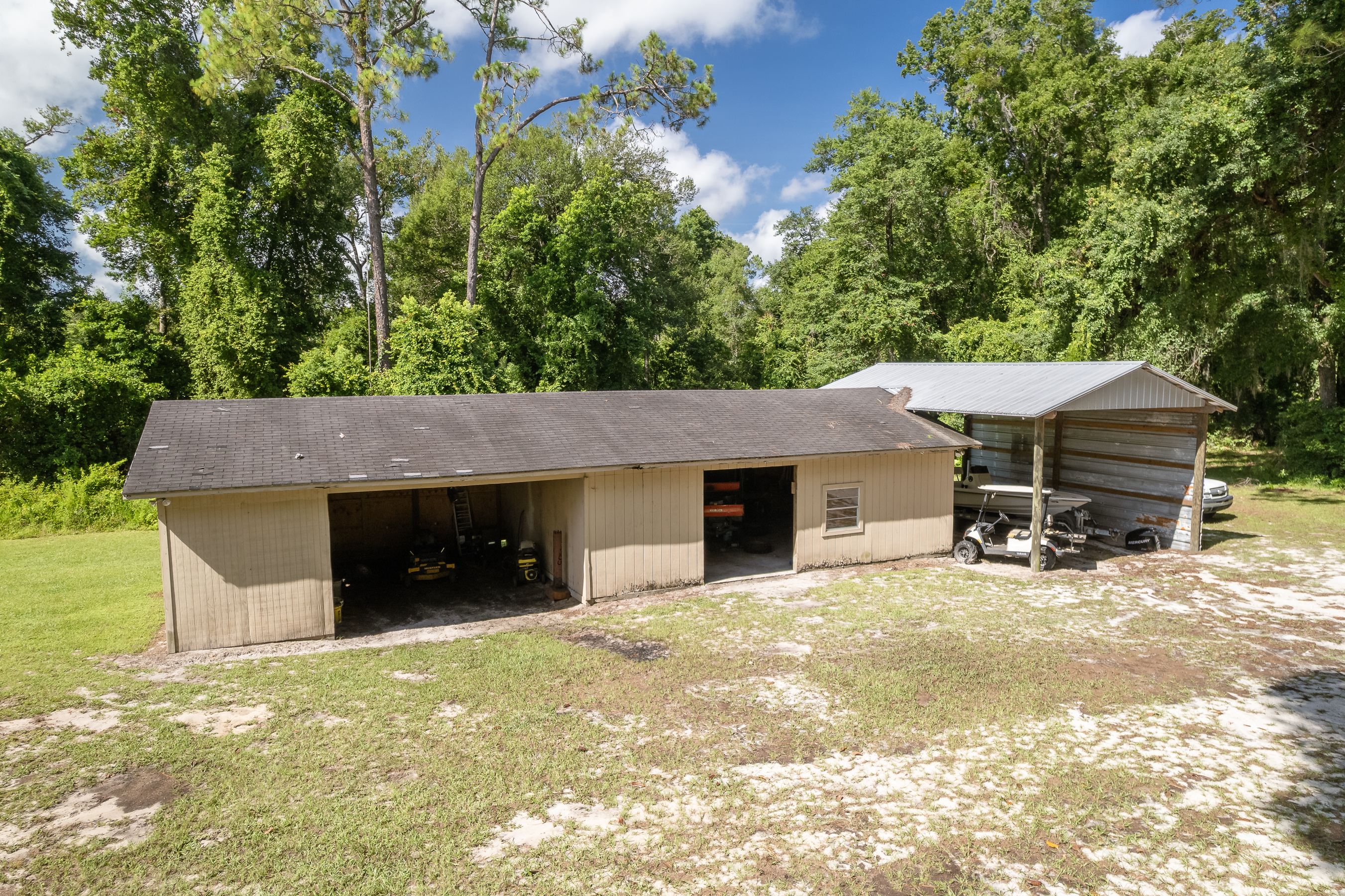 Hawthorne, Florida, 32640, United States, 5 Bedrooms Bedrooms, ,2 BathroomsBathrooms,Residential,For Sale,1903674
