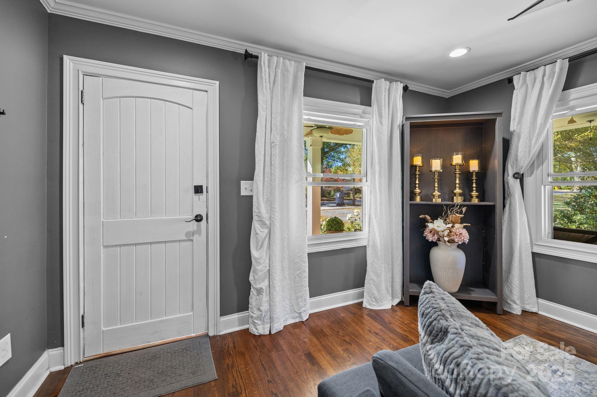 Charlotte, North Carolina, 28205, United States, 2 Bedrooms Bedrooms, ,2 BathroomsBathrooms,Residential,For Sale,1987651