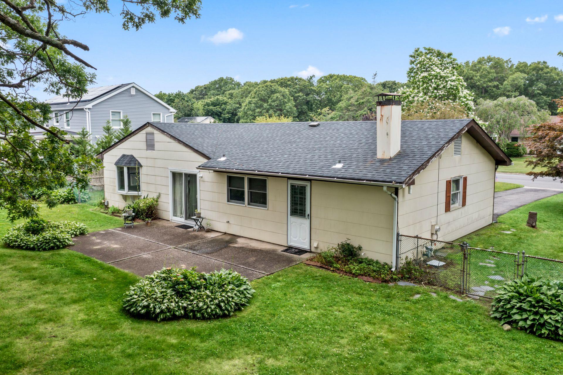 South Setauket, New York, 11720, United States, 3 Bedrooms Bedrooms, ,2 BathroomsBathrooms,Residential,For Sale,1865842