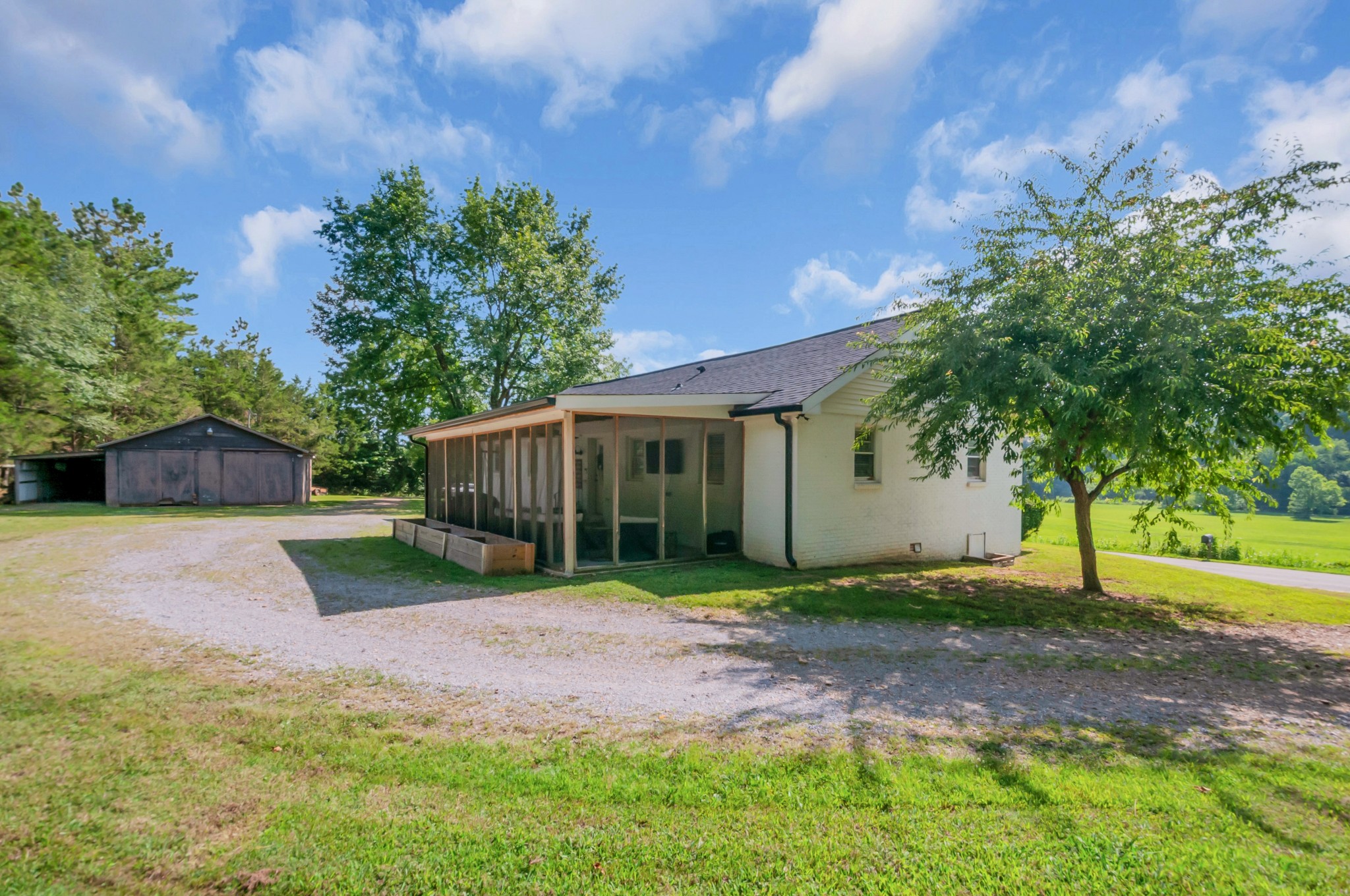  425 E Piney Rd, Dickson, TN, 37055 - 物件實景