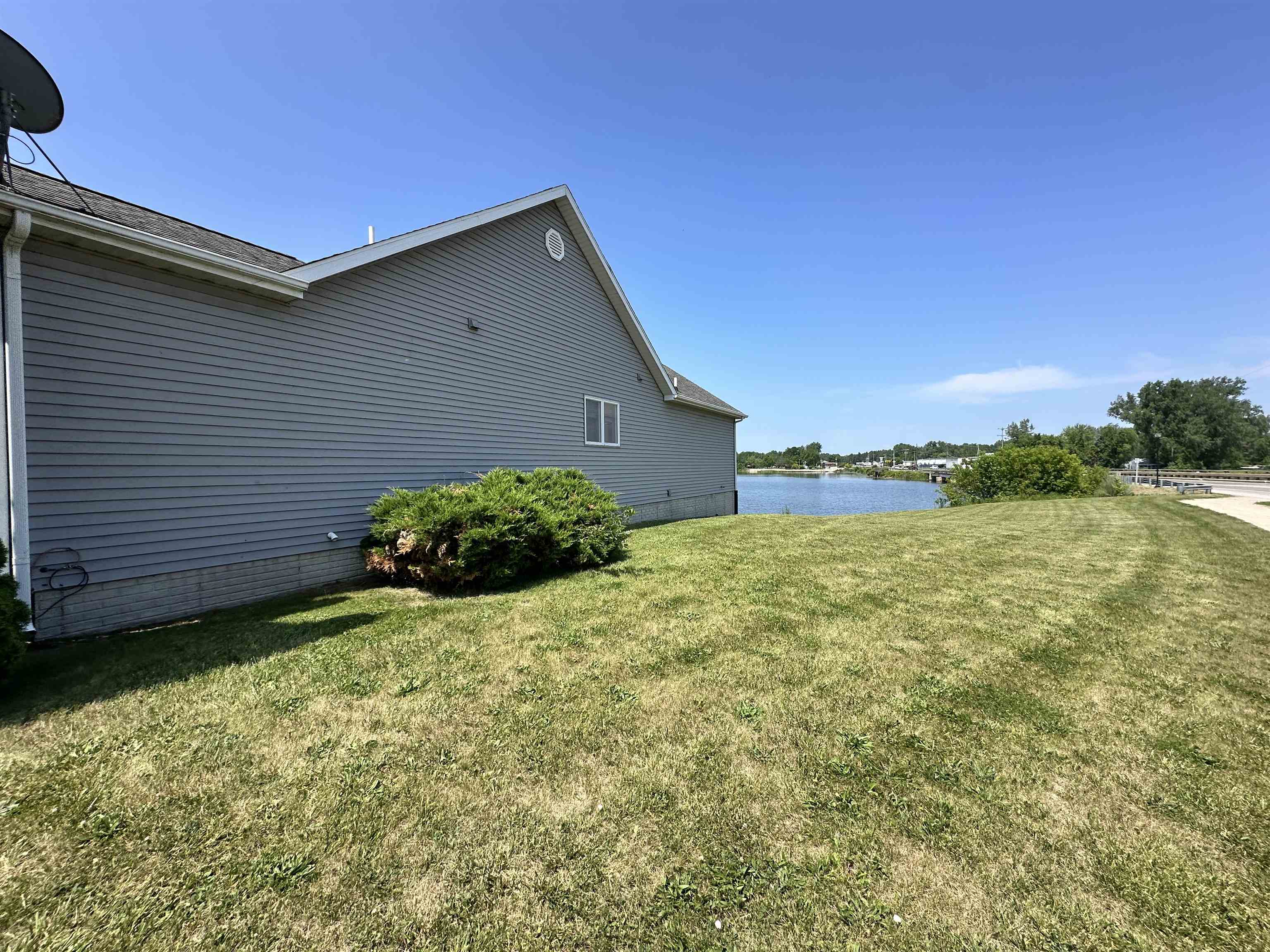 Beaverton, Michigan, 48612, United States, 6 Bedrooms Bedrooms, ,4 BathroomsBathrooms,Residential,For Sale,1872722