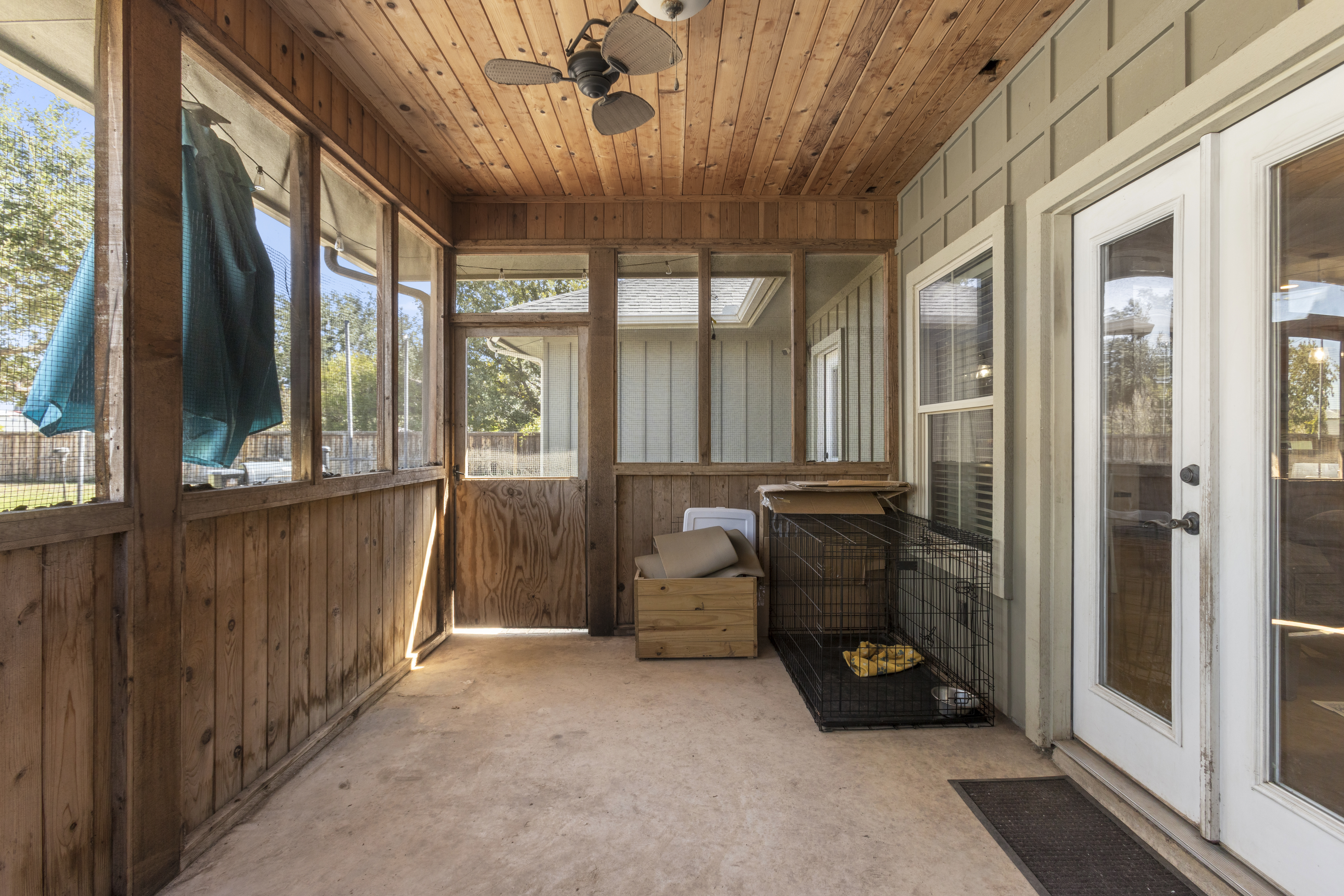 Country Living on 0.87 Acres - 物件實景