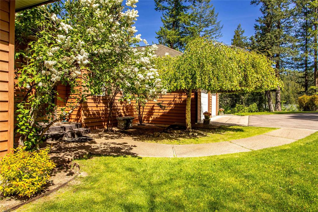 Polson, Montana, 59860, United States, 4 Bedrooms Bedrooms, ,4 BathroomsBathrooms,Residential,For Sale,1984394