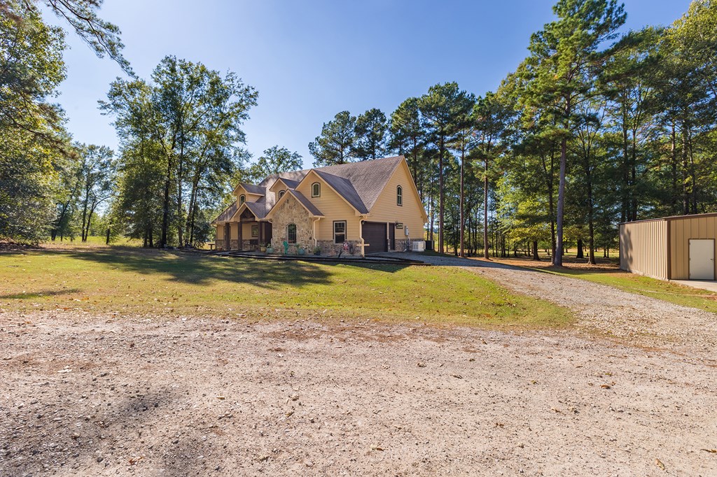 Etoile, Texas, 75944, United States, 3 Bedrooms Bedrooms, ,2 BathroomsBathrooms,Residential,For Sale,1989857