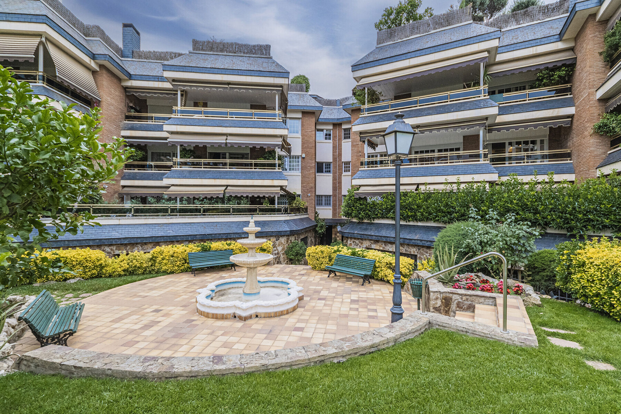  Exclusive apartment with a terrace in a prestigious gated community in Barcelona - 物件實景