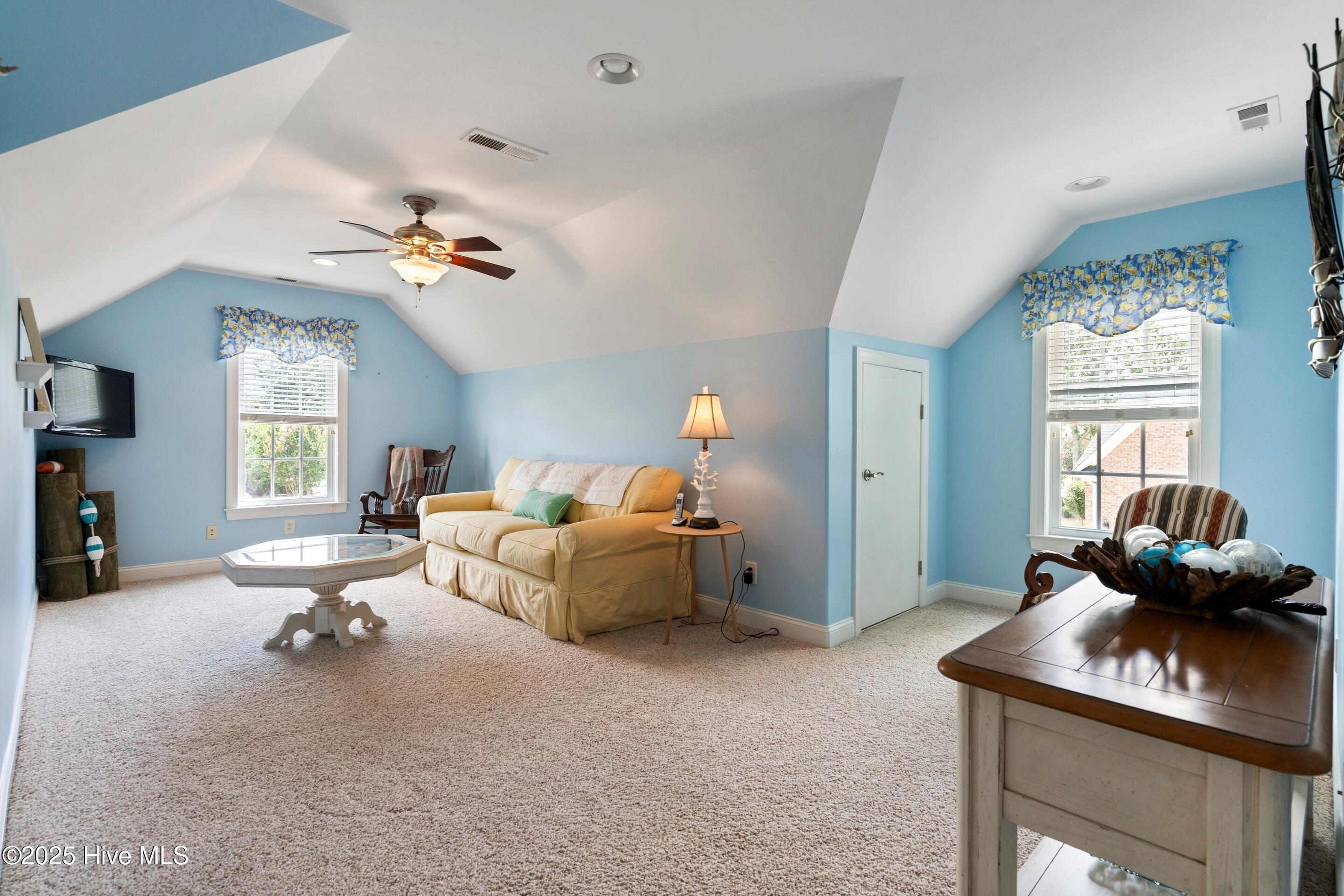 Jacksonville, North Carolina, 28540, United States, 5 Bedrooms Bedrooms, ,4 BathroomsBathrooms,Residential,For Sale,1889954