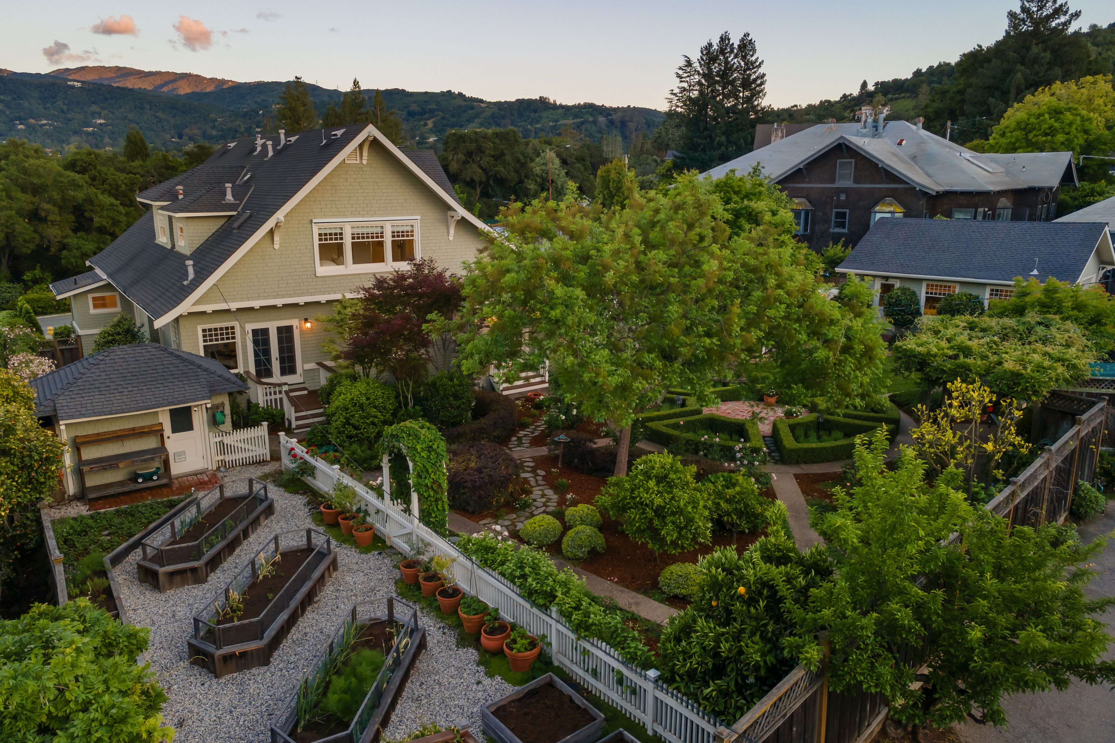  Timeless Los Gatos Craftsman in Premier Downtown Location - 物件實景