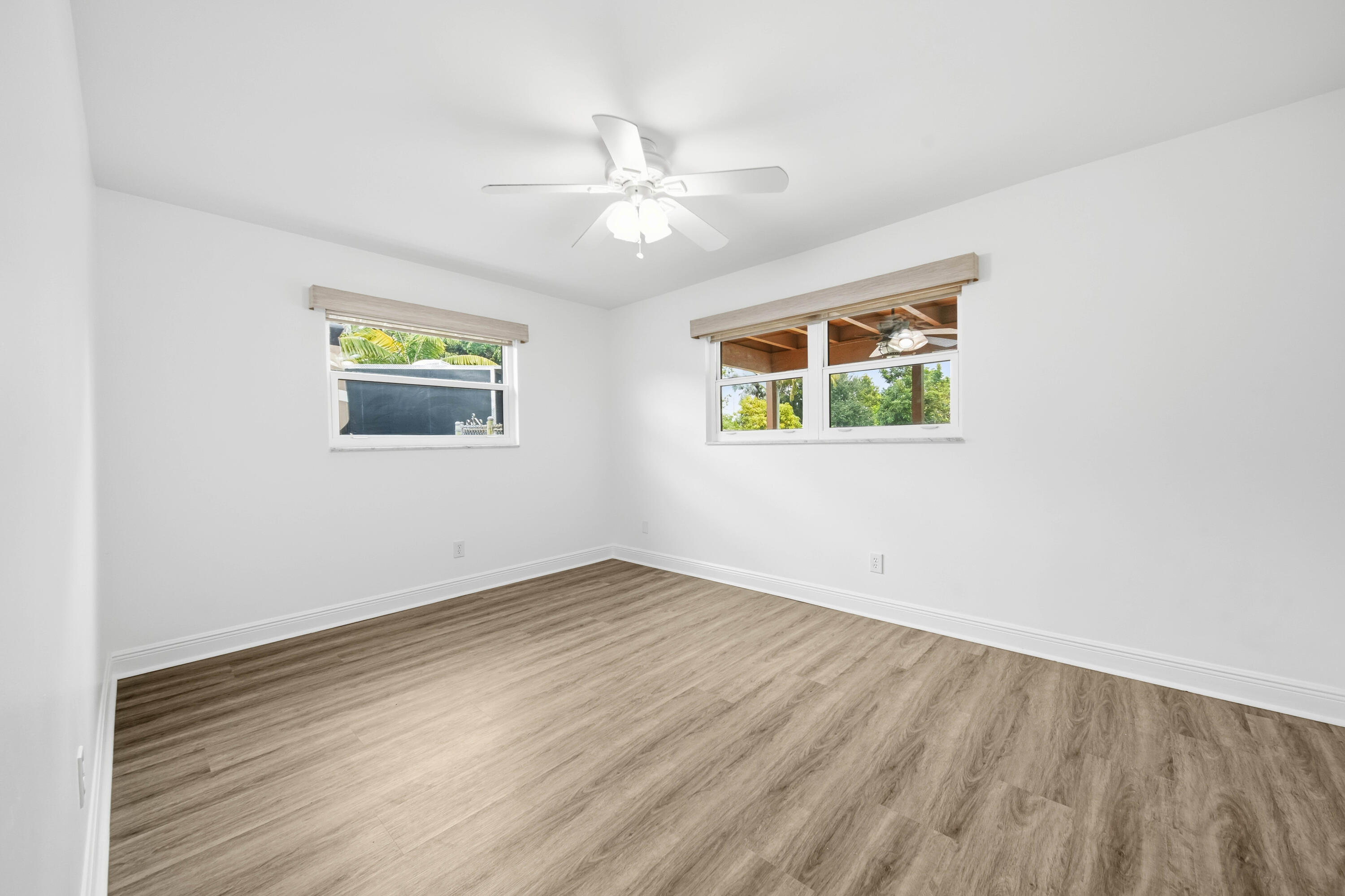 Royal Palm Beach, Florida, 33411, United States, 3 Bedrooms Bedrooms, ,3 BathroomsBathrooms,Residential,For Sale,1970121