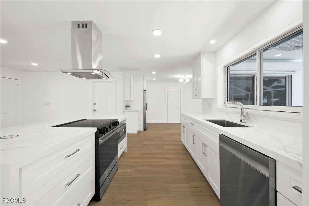 Cape Coral, Florida, 33904, United States, 4 Bedrooms Bedrooms, ,3 BathroomsBathrooms,Residential,For Sale,1975138