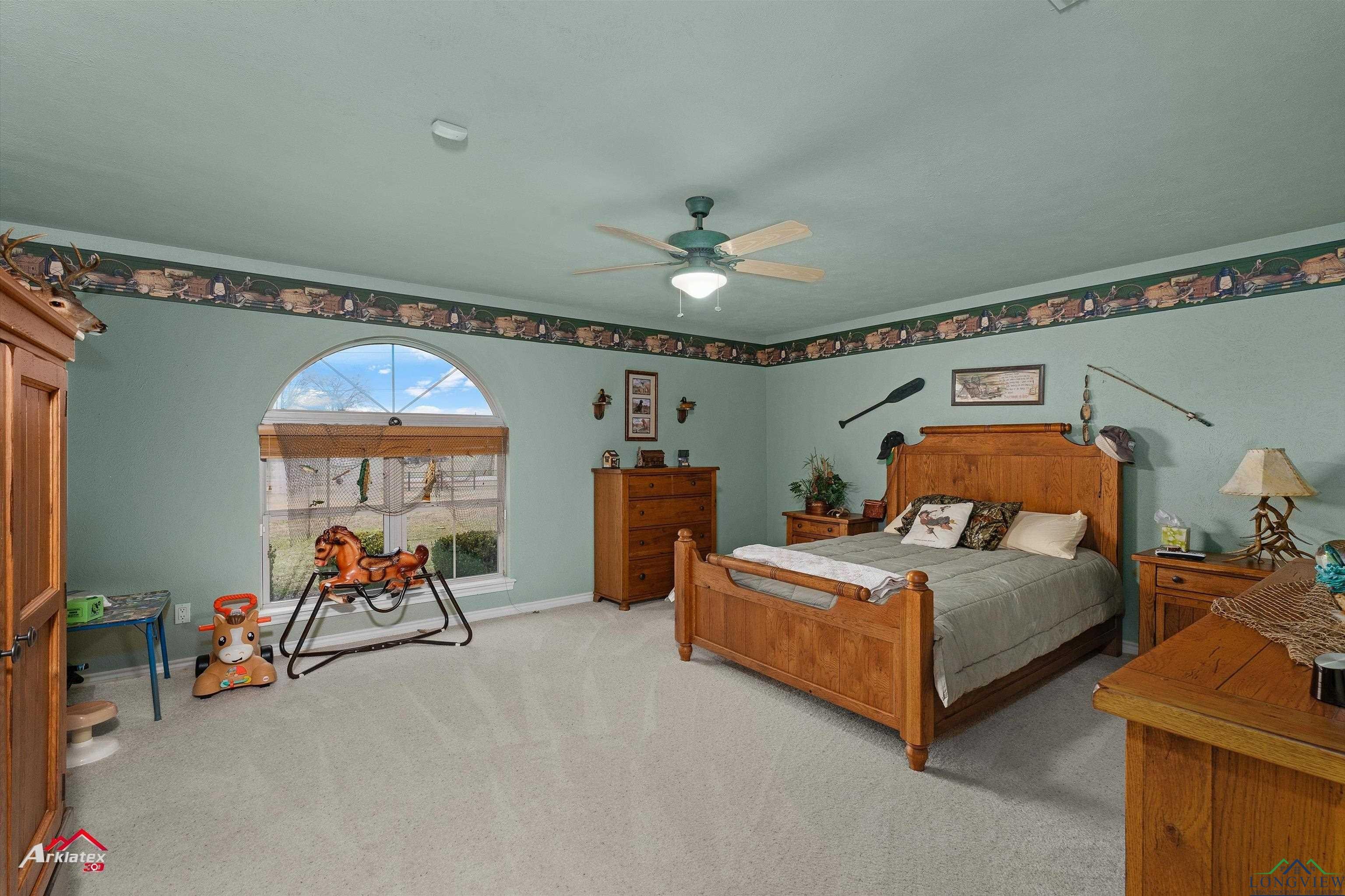 Marshall, Texas, 75672-4947, United States, 3 Bedrooms Bedrooms, ,4 BathroomsBathrooms,Residential,For Sale,1982293