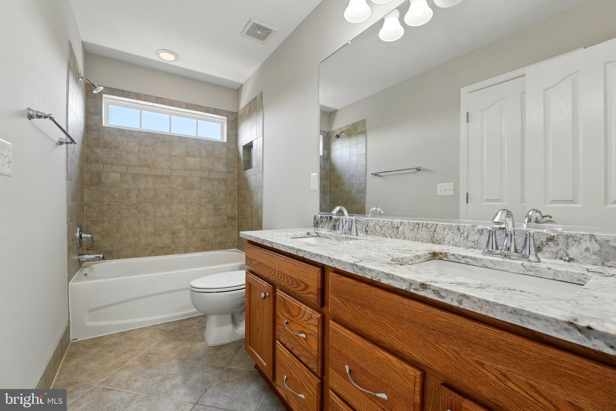 Culpeper, Virginia, 22701, United States, 5 Bedrooms Bedrooms, ,5 BathroomsBathrooms,Residential,For Sale,1841439